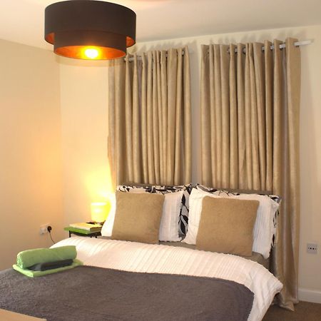 Апартаменты Spacious 2Br Flat In Central London Near Elephant And Castle Station Экстерьер фото
